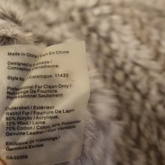 Danier geniune rabbit fur vest large - Picture 8 of 8